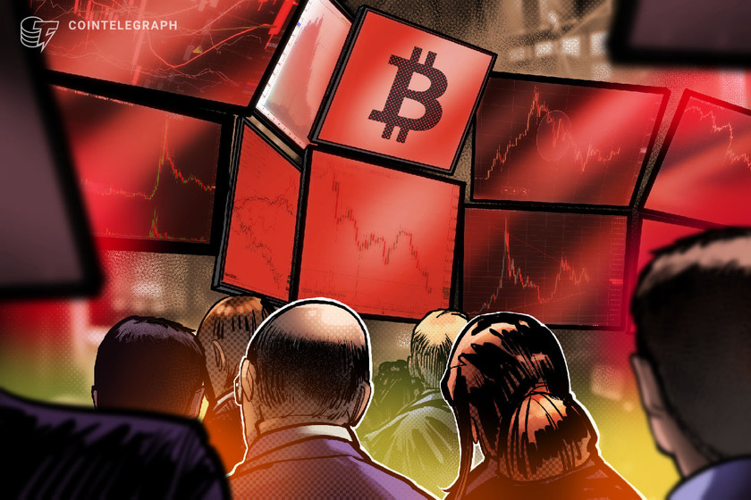Bitcoin sees worst monthly close in 2 years as traders watch .7K