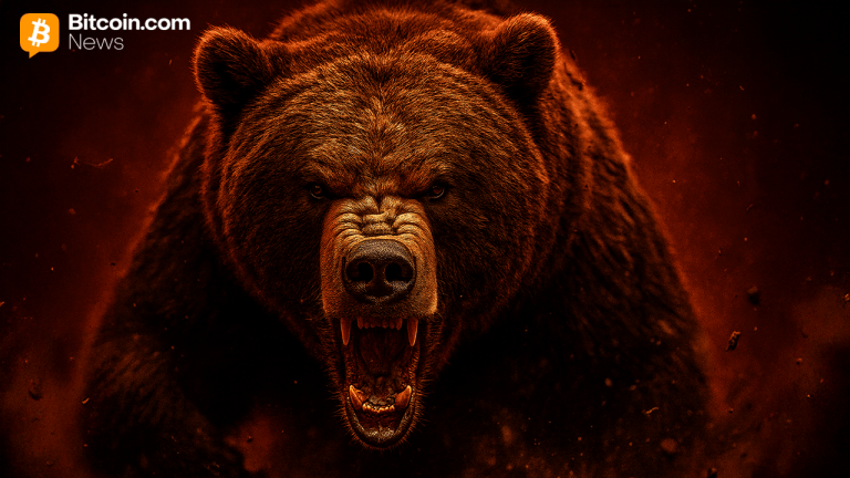 Crypto Volatility Returns: Bitcoin’s Price Clings to Support Amid Bearish Pressure