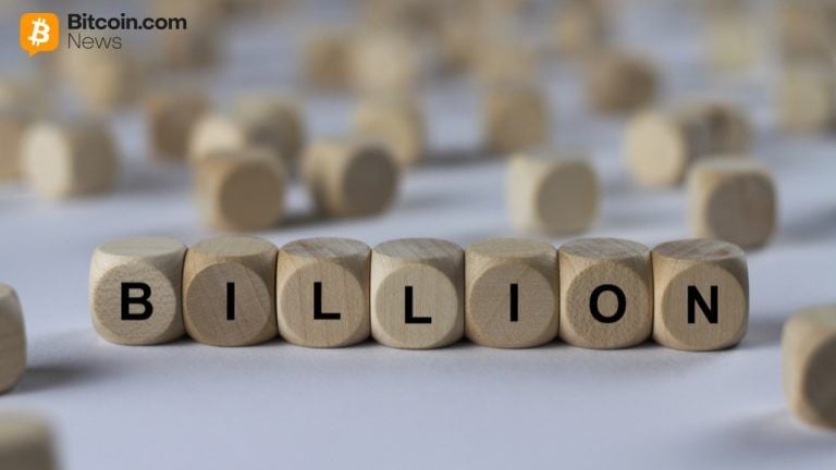 Bitcoin and Ether ETFs Post .9 Billion Weekly Inflow Despite Late Pullback