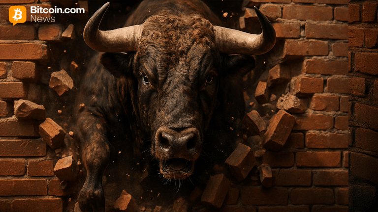 Bitcoin Reclaims ,000 Despite Geopolitical Unrest; Experts Alert on Market Vulnerability