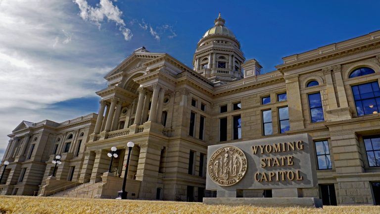 LINK Pops 3% to .70 as Wyoming Shifts Stablecoin to CCIP