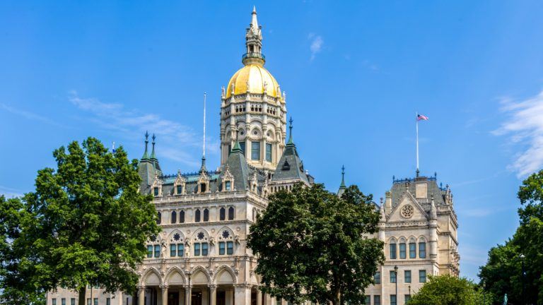 Connecticut AG Issues Crypto Alert After Investor Loses 0K