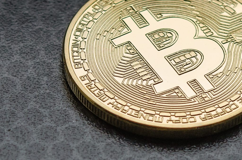 Bitcoin Price Drops Back To ,000 -Can We Expect A Surge This Week?