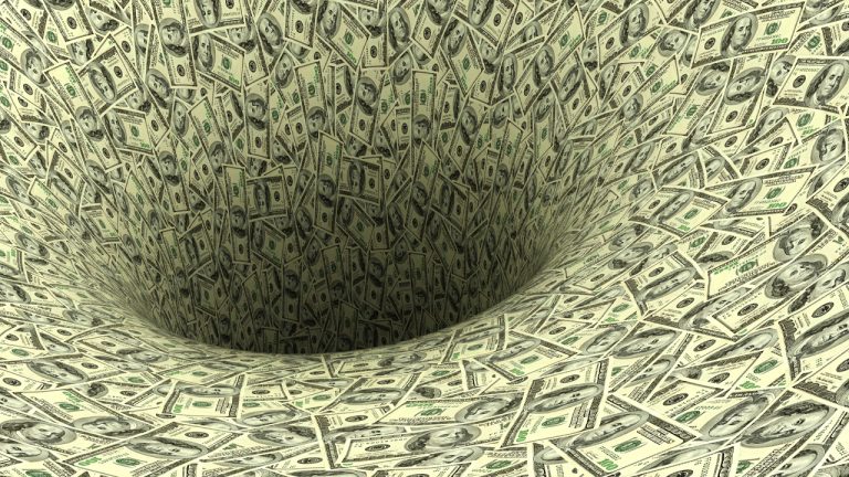 Analyst Warns US Debt Crisis Is Possible —  Rising Treasury Yields, Inflation, Stock Market Rout Could Cause ‘Multiple Black Swans’