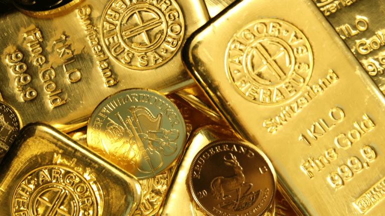 Gold Blasts to ,637 Lifetime High as Fed-Cut Bets and Weak Dollar Collide