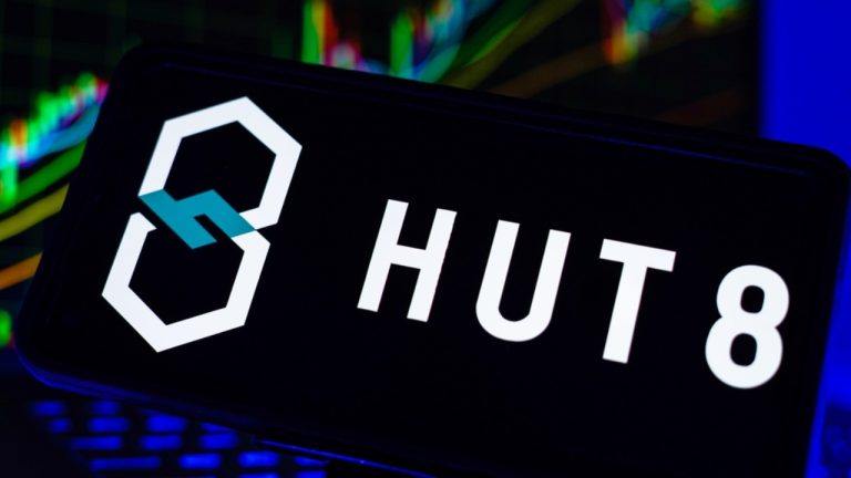 Hut 8 Prices .25B Notes to Build 352MW Texas AI Data Center