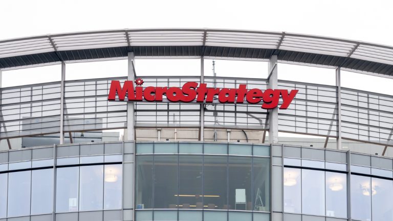 Microstrategy Selling up to  Billion of MSTR Stock to Buy Bitcoin