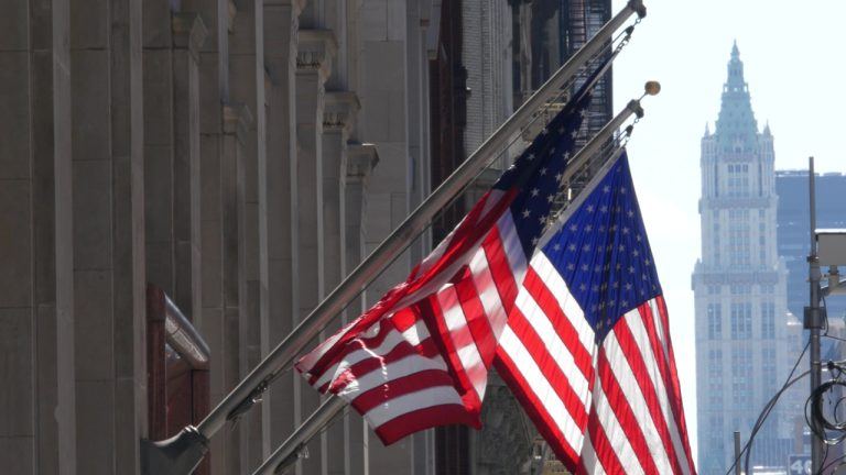 New York Warns of Fake Crypto and AI as Scam Losses Hit  Billion