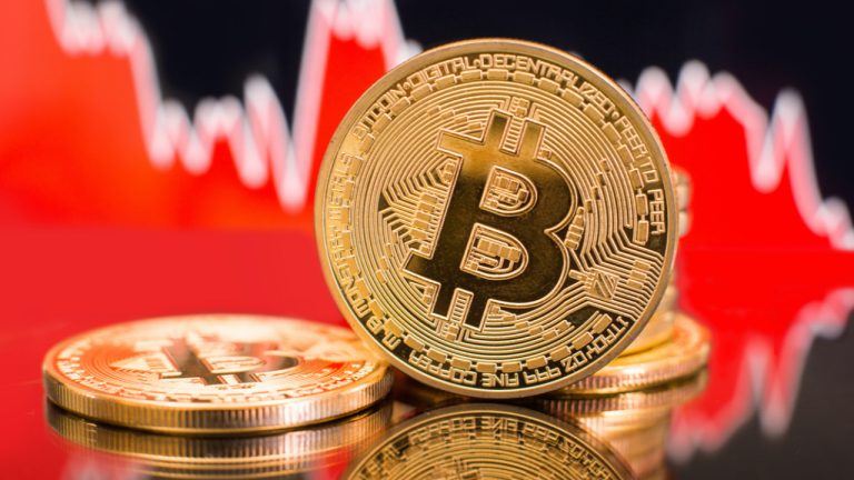 Peter Schiff Poll: Bitcoiners Stand Firm Even if Bitcoin Crashes to alt=