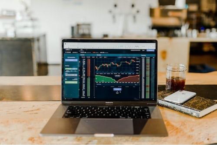 Why Do People Trade on the Forex Market Vs Crypto?