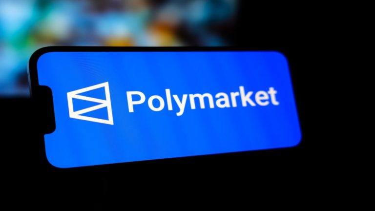 Polymarket US Tests Parlays as Kalshi Banks M in Fees