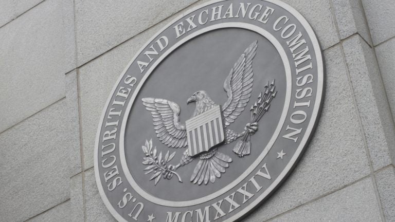 SEC Commissioner Rejects DeFi Overreach, Defends Core US Principles
