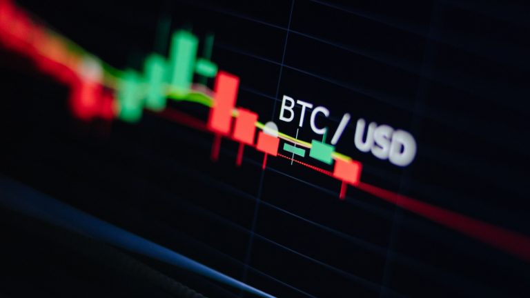 Bitcoin, Ethereum Technical Analysis: BTC Below ,000 Following FOMC Minutes