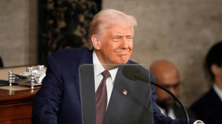 Trump Teleprompter Operator Fined 2K After Dominating Kalshi Bets