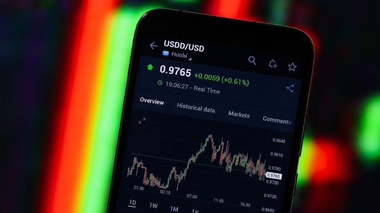 Tron’s Stablecoin USDD Deviates From the  Peg, Justin Sun Says Team Deployed More Capital